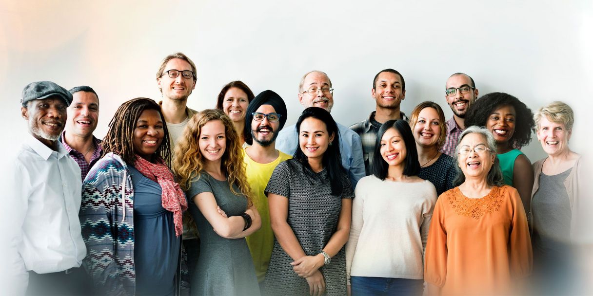 woman in the centre managing a global workforce