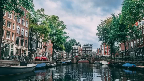 countries,-netherlands,-employer-of-record.webp
