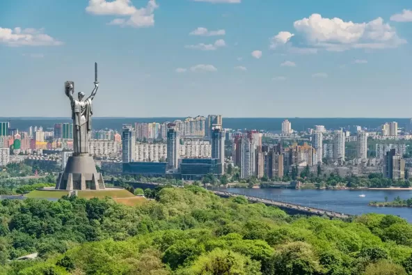 countries,-ukraine,-salary-benchmarking.webp