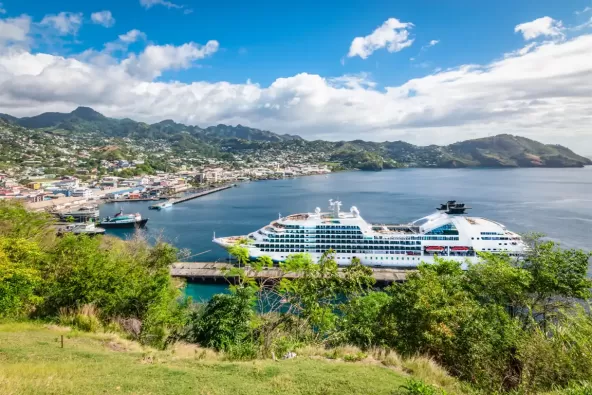 countries-St.-Vincent-and-The-Grenadines-global-payroll-providers.webp