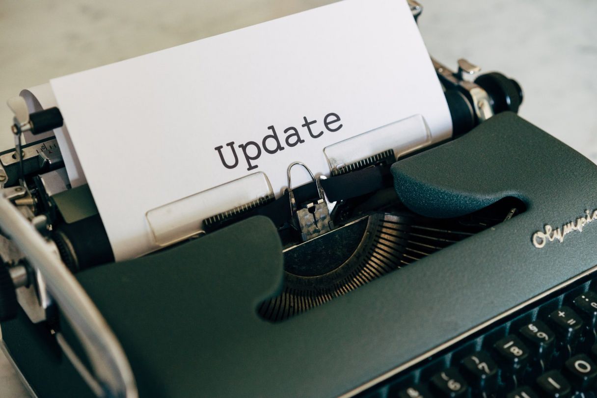 News-Update-Old Typewriter - Photo by Markus Winkler on Unsplash