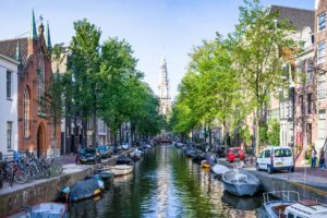 Netherlands-Canal Scene - Photo by Dimitry Anikin on Unsplash