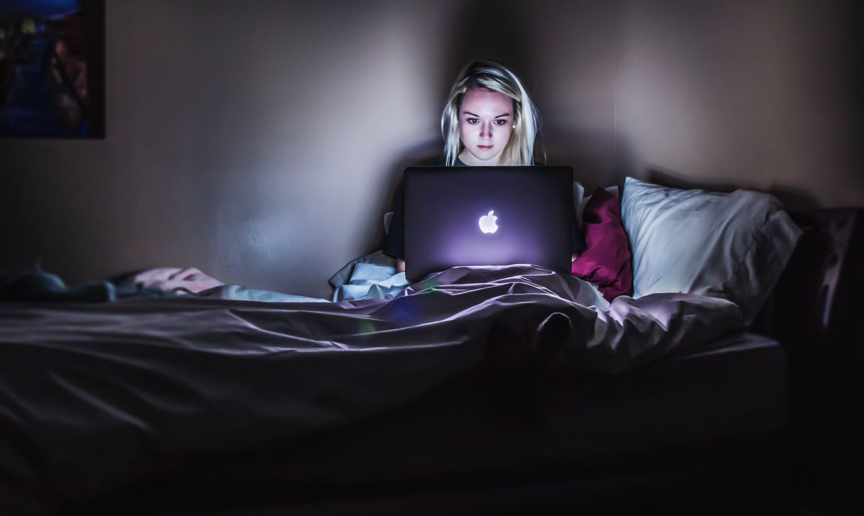 Work-Night-Bed - Photo by Victoria Heath on Unsplash