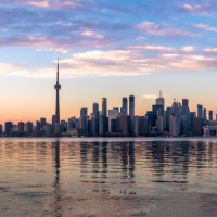 horizonte de toronto al amanecer o al atardecer