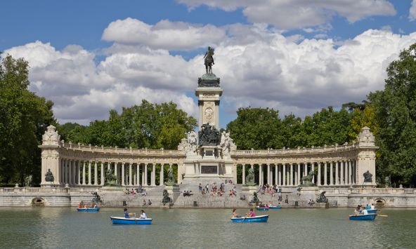 mauve-group-spain-monumento-a-Alfonso-xii.jpg