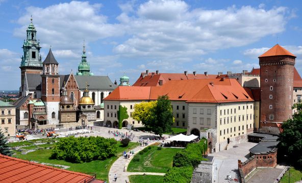 mauve-group-polonia-wawel-castillo.jpg