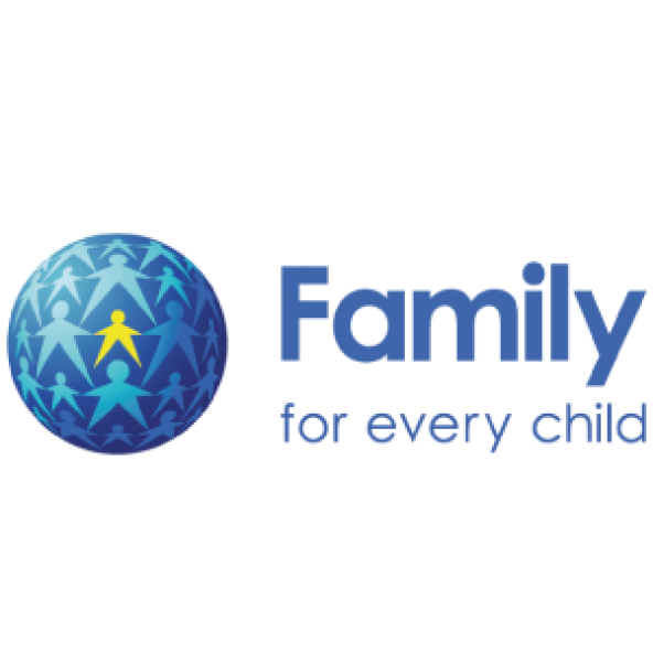 Logotipo de Una familia para cada niño