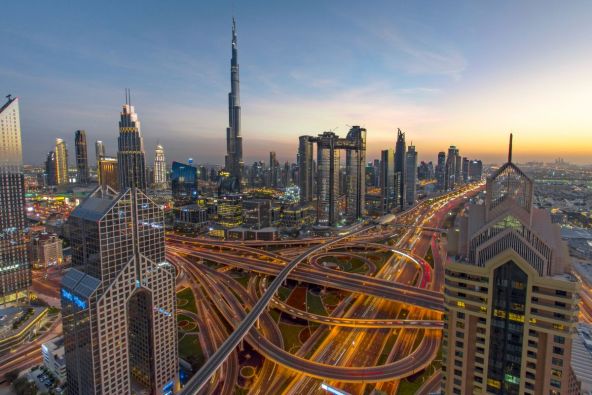 El centro de Dubai al atardecer