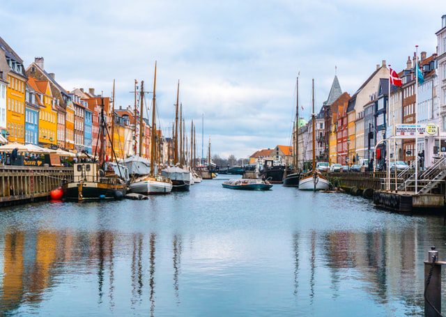 Dinamarca-Copenhague-Photo-by-Ava-Coploff-on-Unsplash